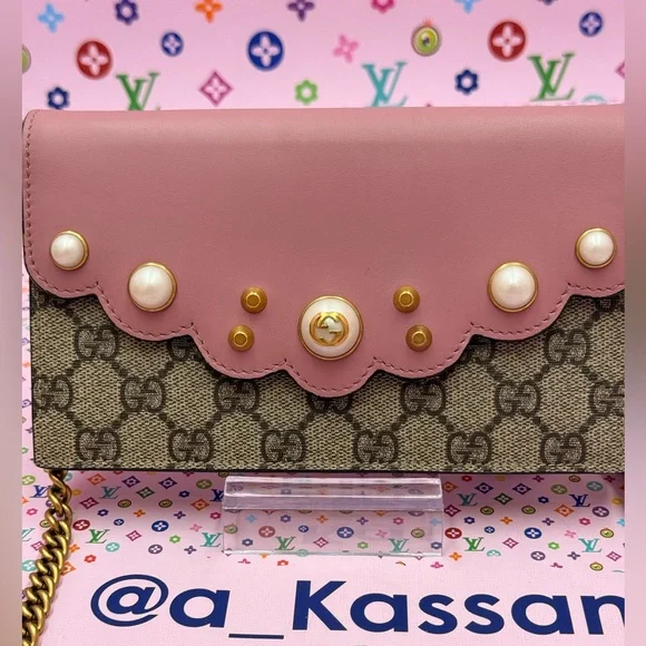 Gucci Supreme Limited Edition WOC Pearly Flap - Picture 6 of 12